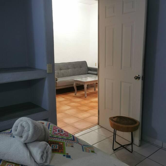 1 Bedroom Apt With Ac , Tv , Wi-Fi Near Dt And Beach Zihuatanejo Ngoại thất bức ảnh