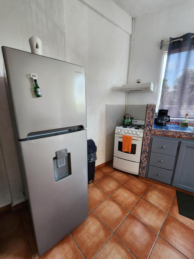 1 Bedroom Apt With Ac , Tv , Wi-Fi Near Dt And Beach Zihuatanejo Ngoại thất bức ảnh