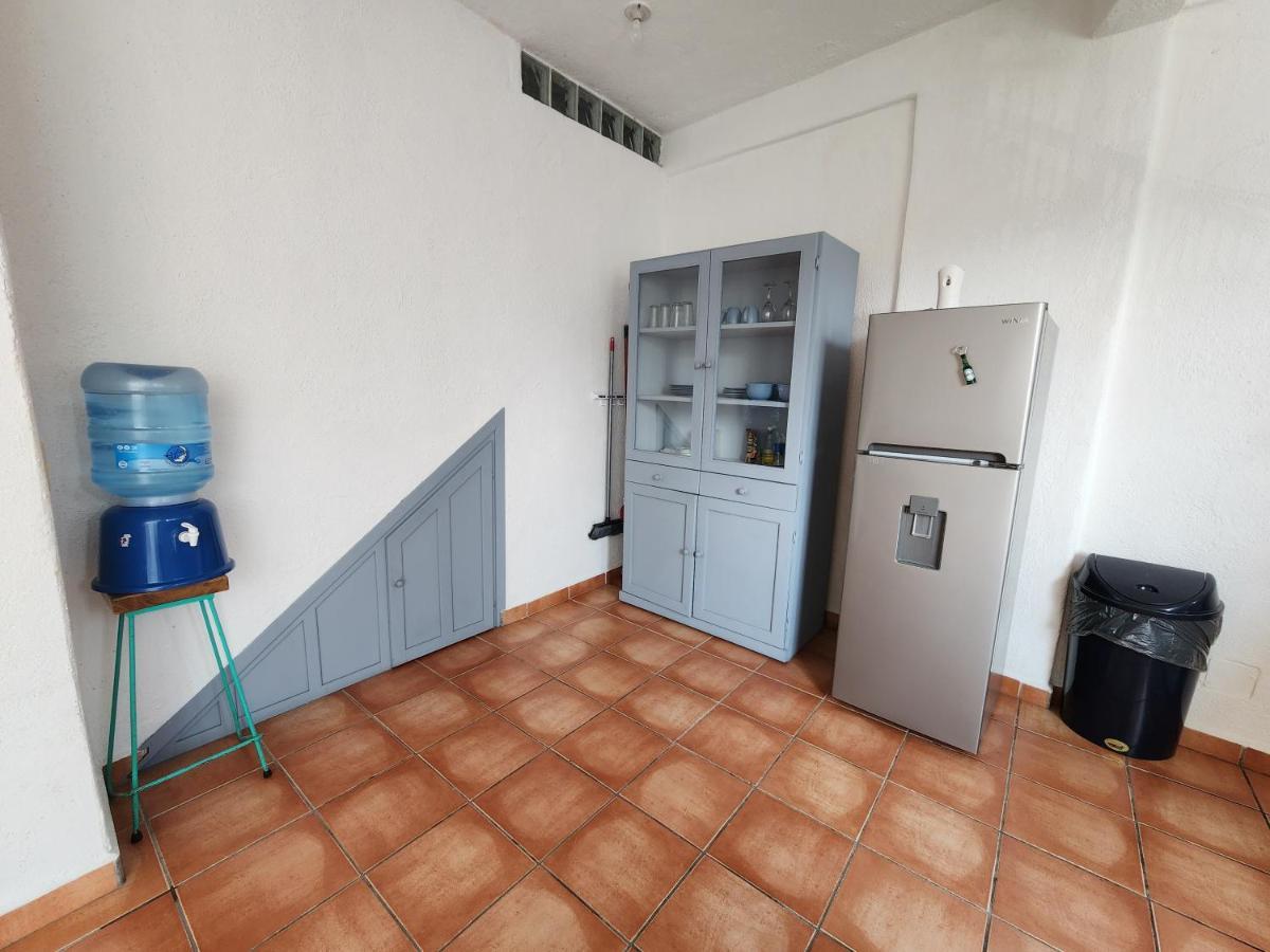 1 Bedroom Apt With Ac , Tv , Wi-Fi Near Dt And Beach Zihuatanejo Ngoại thất bức ảnh