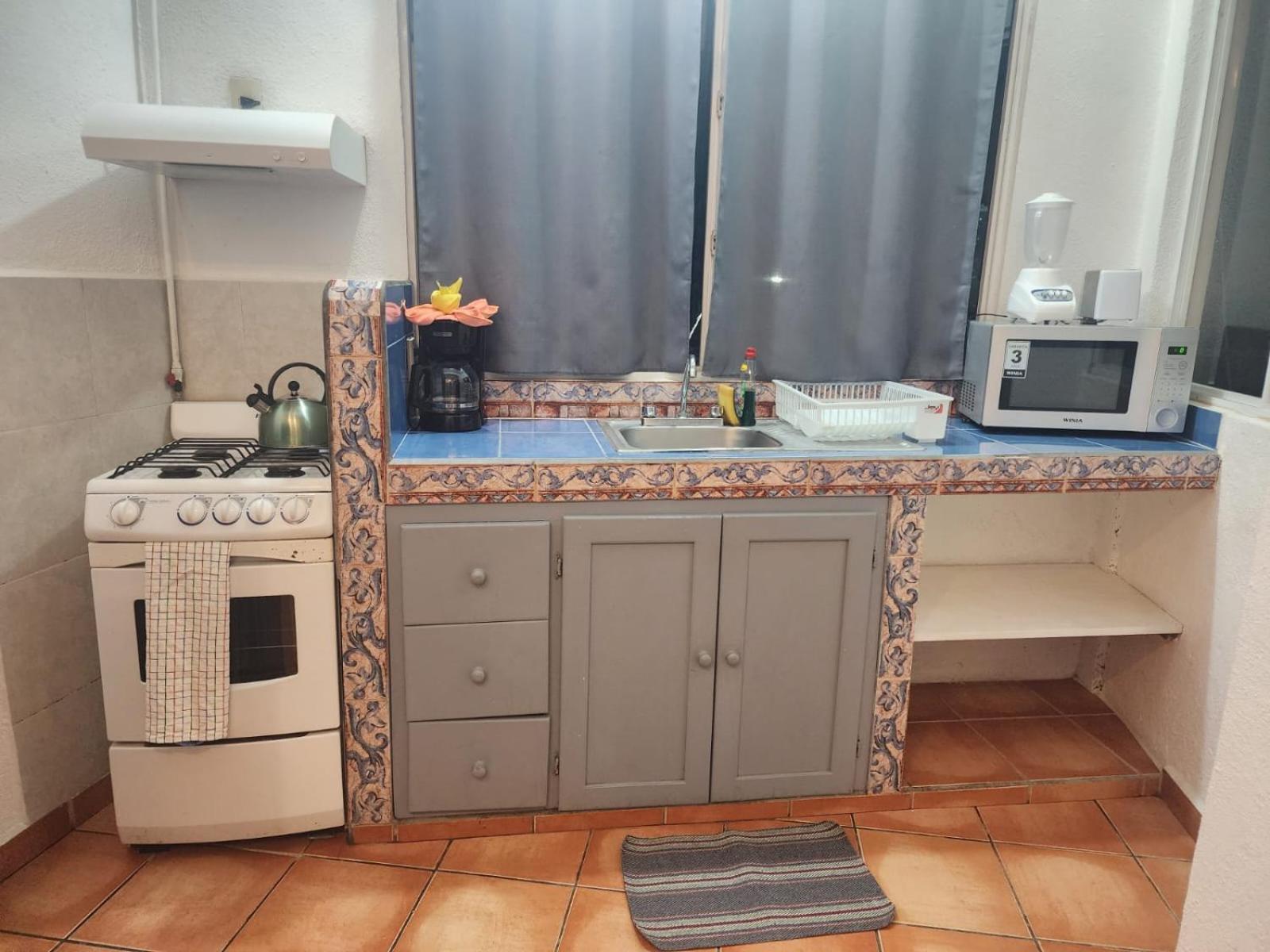 1 Bedroom Apt With Ac , Tv , Wi-Fi Near Dt And Beach Zihuatanejo Ngoại thất bức ảnh